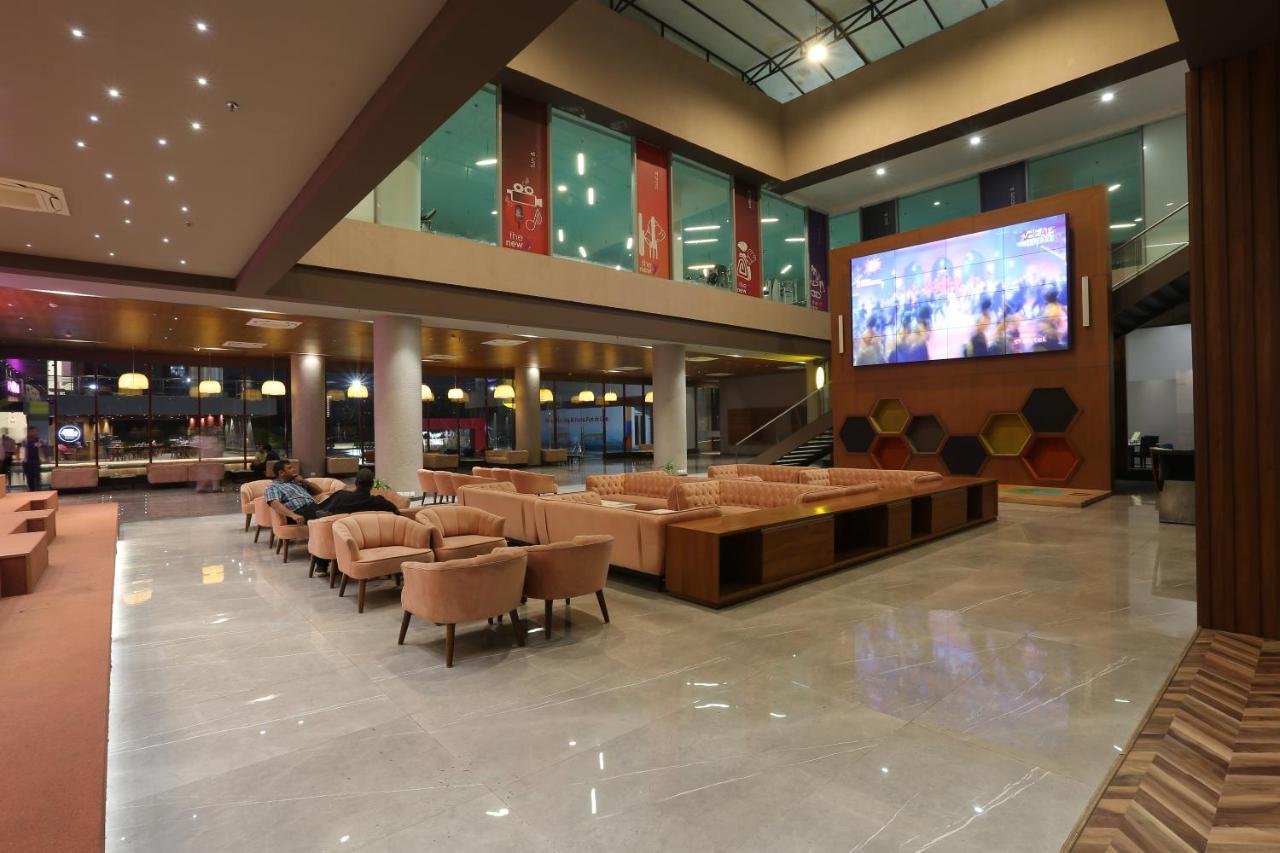 Hotel Ymca International Centre Ahmadábád Exteriér fotografie